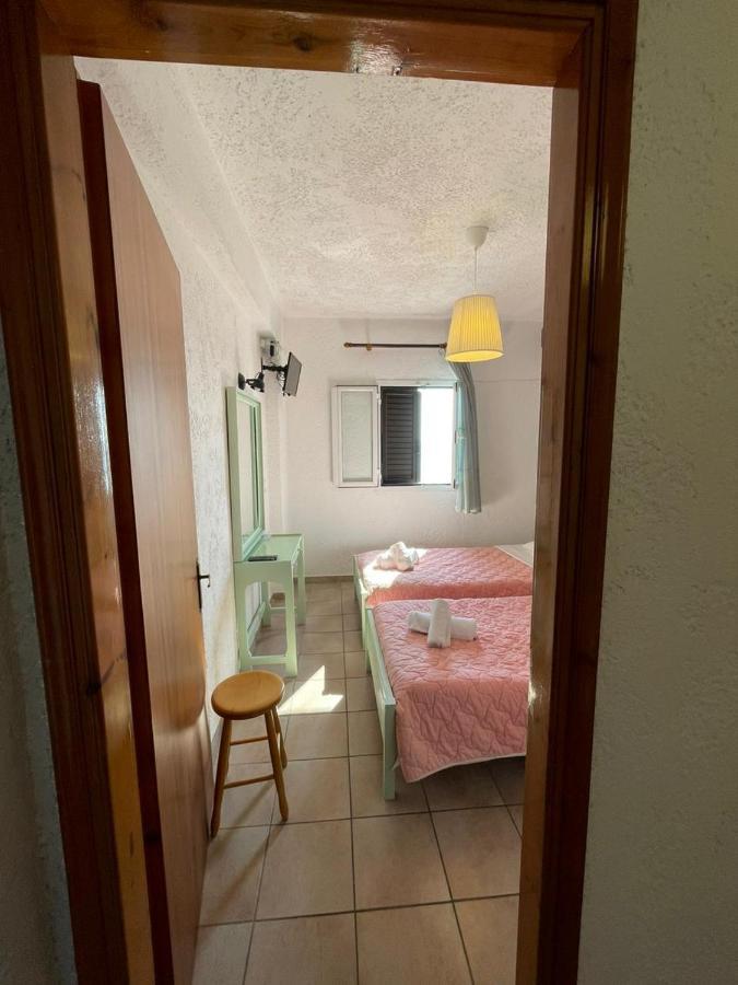 Yannis Apartments Barbati Extérieur photo