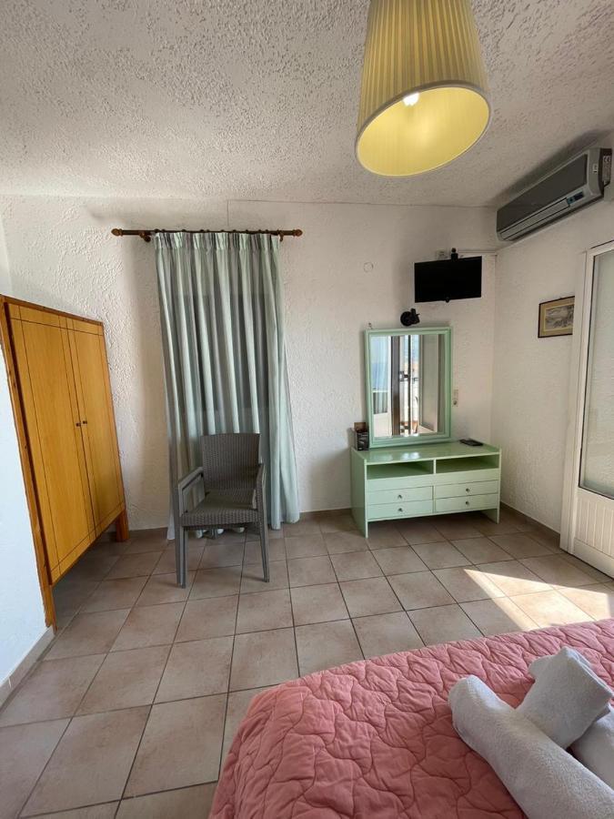 Yannis Apartments Barbati Extérieur photo